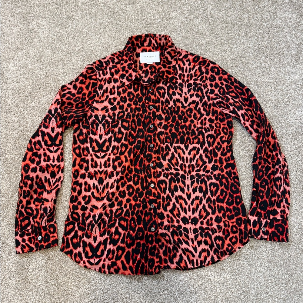 The Shirt‎ by Rochelle Behrens Button Down Blouse Red Leopard Cheetah Large